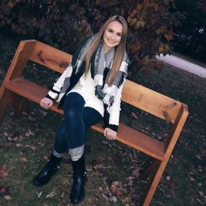 Meet your Posher, Nicole